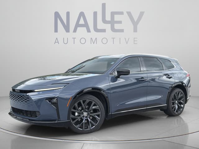 2025 Toyota Crown Signia, photo 1