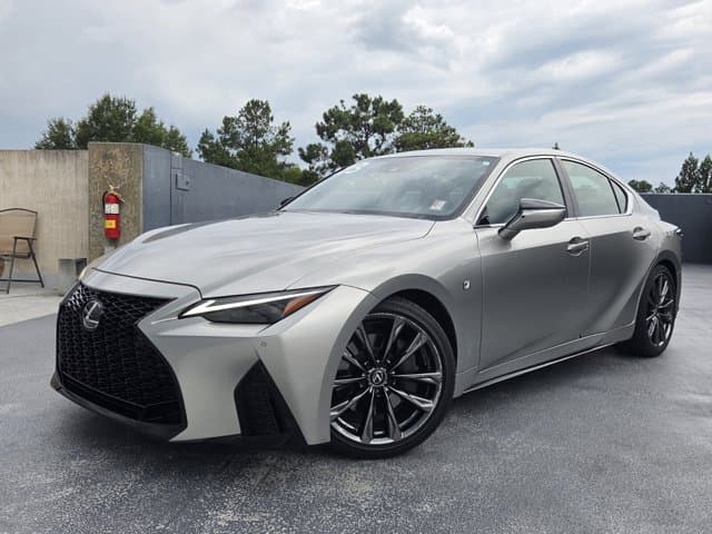 2023 Lexus IS