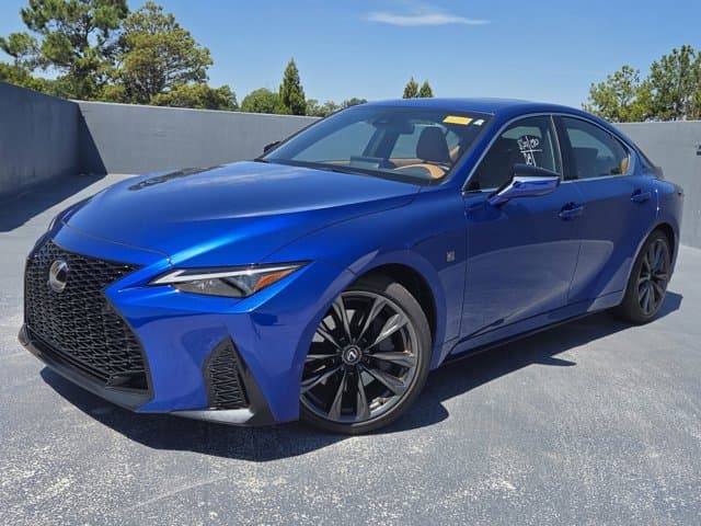 2025 Lexus IS