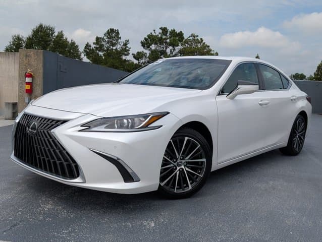 2025 Lexus ES