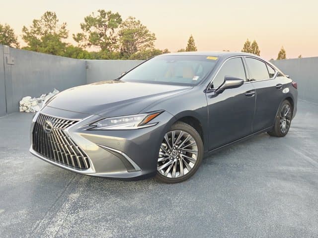 2025 Lexus ES