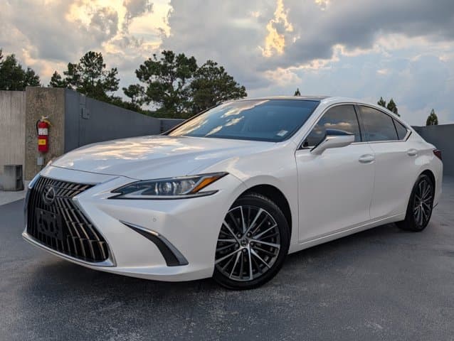 2022 Lexus ES
