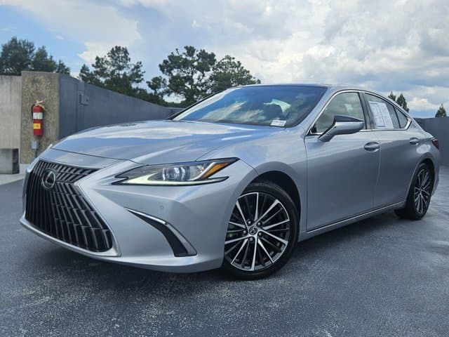 2022 Lexus ES