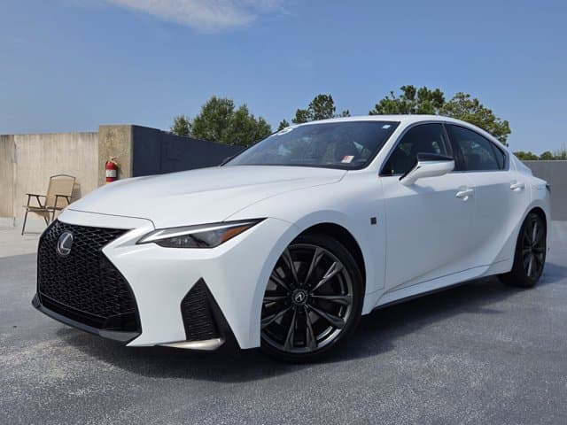 2025 Lexus IS