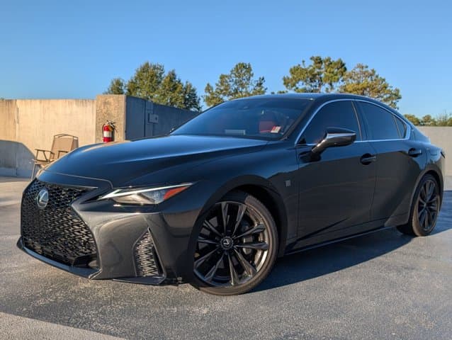 2023 Lexus IS